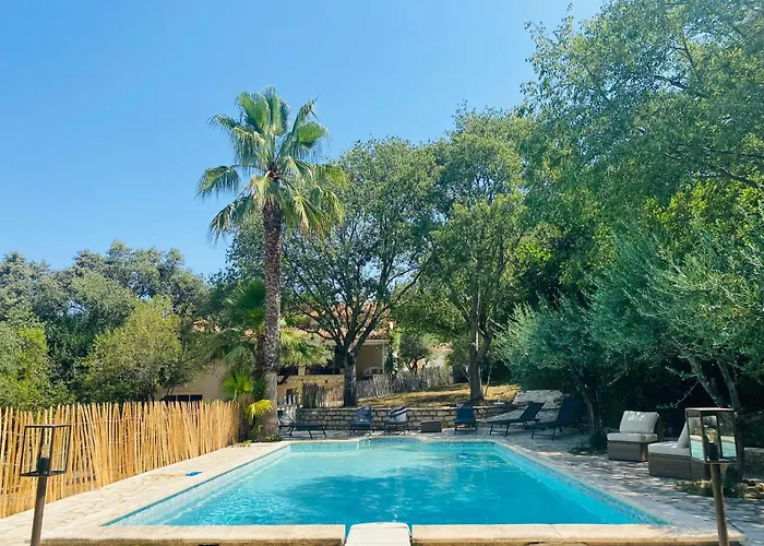 Magnifique Villa Typique Du Sud Avec Piscine Privee Et Jardin Mediterraneen